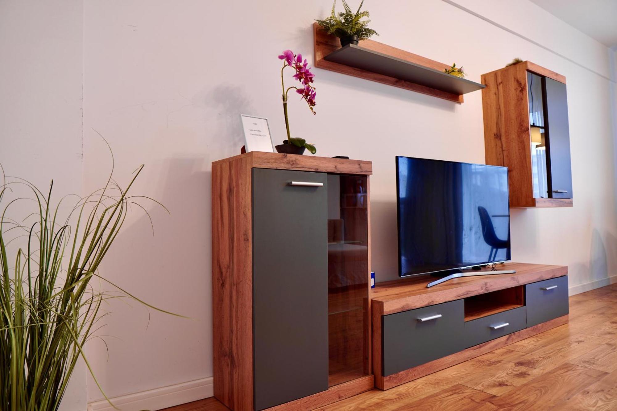 Coresi, 2 Camere, Sleeps 6 Large Private Garden Apartment Pets Welcome Brasov Exterior photo